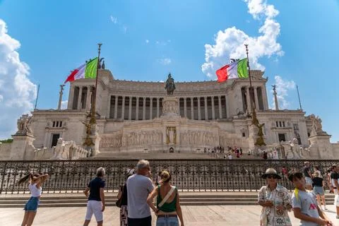Vittoriano facade with flags Fotos de archivo