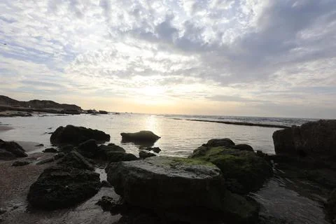 Vivid sunset over ocean with clouds High quality Foto stock