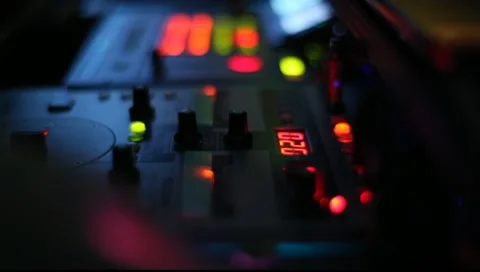 VJ Operating Technology Hardware Vídeos de archivo 10769465