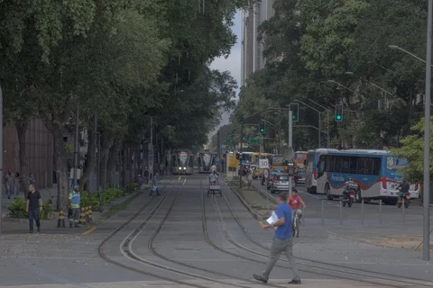VLT (Tramo/city train) Rio de Janeiro downtown Timelapse street movement 4k Raw Vidéo 104073842