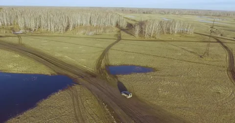 Внедорожник в поле Stock Footage 152674046