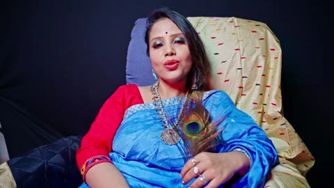 Vocalist with classic attire sing while studio recording Video stock 296530453