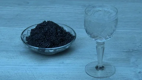 Vodka is pouring in cup 스톡 동영상 81089608