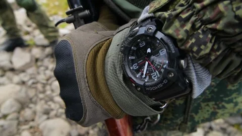 Военные часы Video stock 168394634
