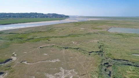 Vol à travers la Baie de Somme Stock Footage 112887349