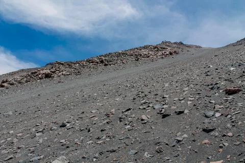 Volcanic desert landscape of Andes mountains in South America Foto stock