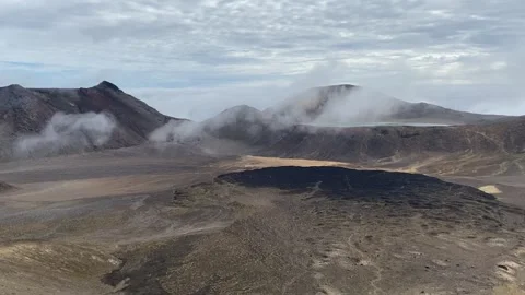 Volcanic landscape in Tongariro Vidéo 344173386