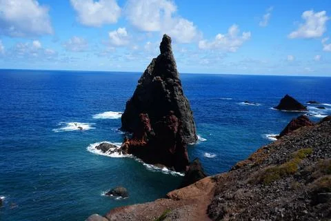 Volcanic sea stack at Ponta de Sao Lourenco Madeira Foto stock