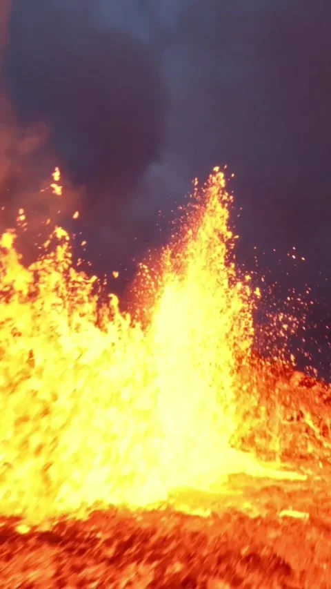 Volcano eruption Stock Footage 268540392