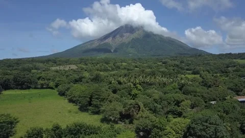 Volcano in Nicaragua Stock-Footage 331932113