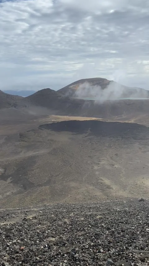 Volcano in Tongariro Vídeos de archivo 344173376