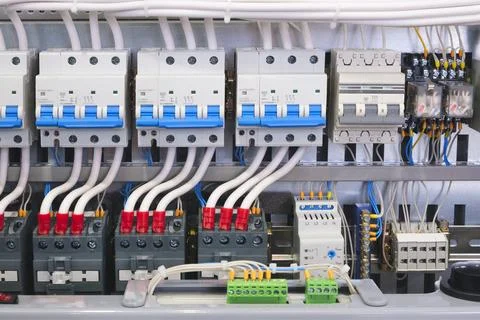 Voltage switchboard with circuit breakers. Electrical concept background Foto stock