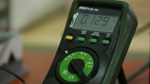 Voltmeter detail 스톡 동영상 77048182