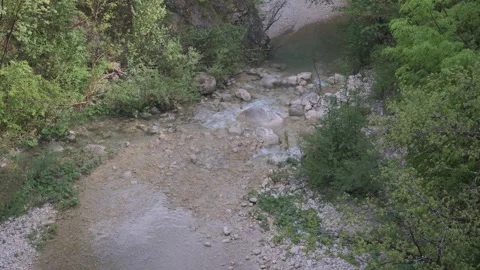 Volturno River, view from above in spring, Molise, Italy Vídeos de archivo 333206061