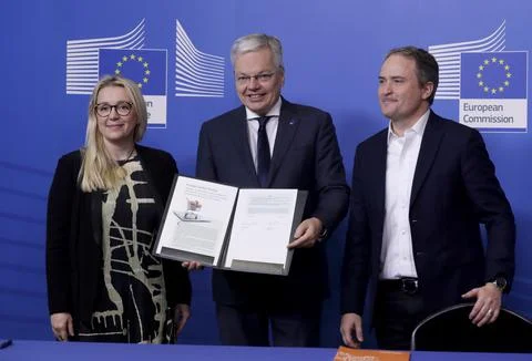 Voluntary commitment on consumer non-food products placed on the EU market, Brus 写真素材