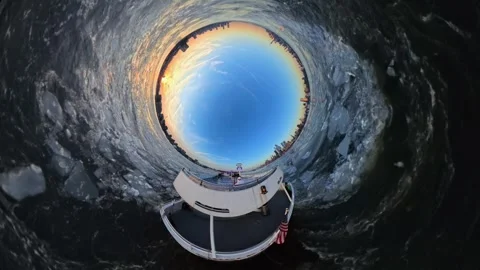 Vortex effect of ferry on frozen Hudson River, NYC, USA 動画素材 305039567