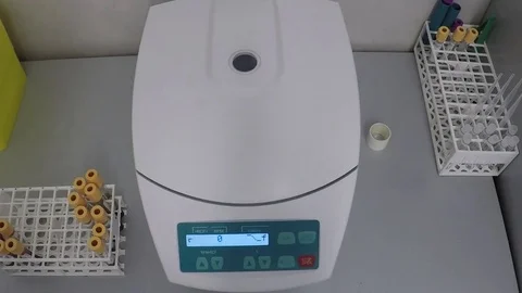 Vortex mixer in bio lab 스톡 동영상 76580660