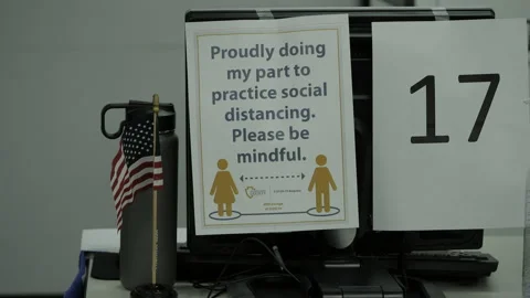 Voting In The 2020 U.S. Election: Vote Stock-Footage 141100706