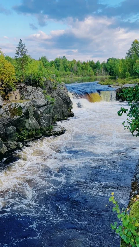 Voytsky padun waterfall in autumn.  Stock Footage 268761453