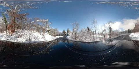 VR 360 Spherical video of a car driving on a sunny winter day Vidéo 155926644