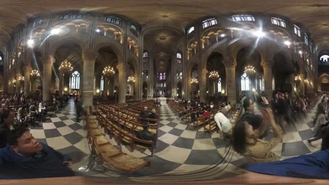 VR Inside Notre Dame Cathedral before the fire Stock-Footage 160282792