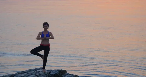 Vrikshasana tree pose Stock Footage 106474543