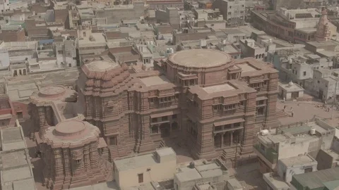 Vrindavan, city of 5000 temples. India, 4k aerial ungraded 스톡 동영상 107722735