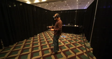 VRLA Expo - Man Using HTC Vive Stock-Footage 59583053