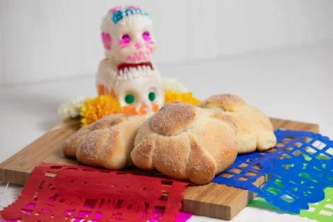 VSweetbread called Bread of the Dead (Pan de Muerto), Day of the dead Mexican Stock Photos