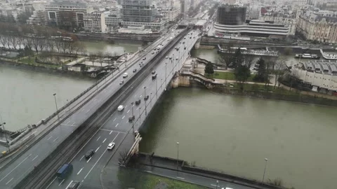 Vue aerienne du pont de Neuilly Stock Footage