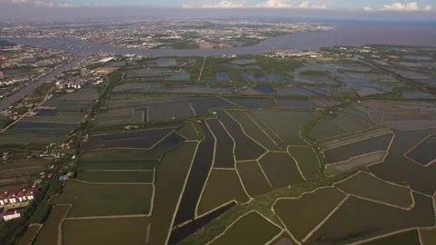 Vue aerienne ensemble maisons eau fleuve Bangkok Thailande Drone 1 Video stock 328579536