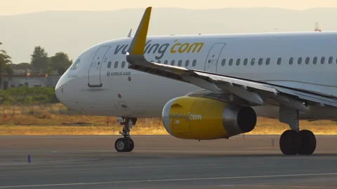 Vueling Airbus A321 forward fuselage and engine during taxi Video stock 337792859
