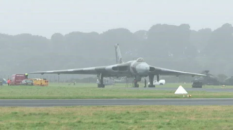 Vulcan getting ready to fly time lapse 2 스톡 동영상 290036
