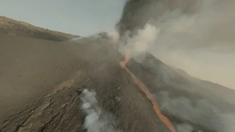 Vulcano Eruption La Palma 2021 - Canary Islands Video stock 168897448