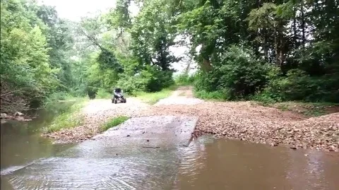 VV1134 ATV wipeout Stock-Footage 129462079