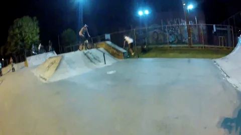 VV1172 Bmx flip goes wrong Stock-Footage 129460266