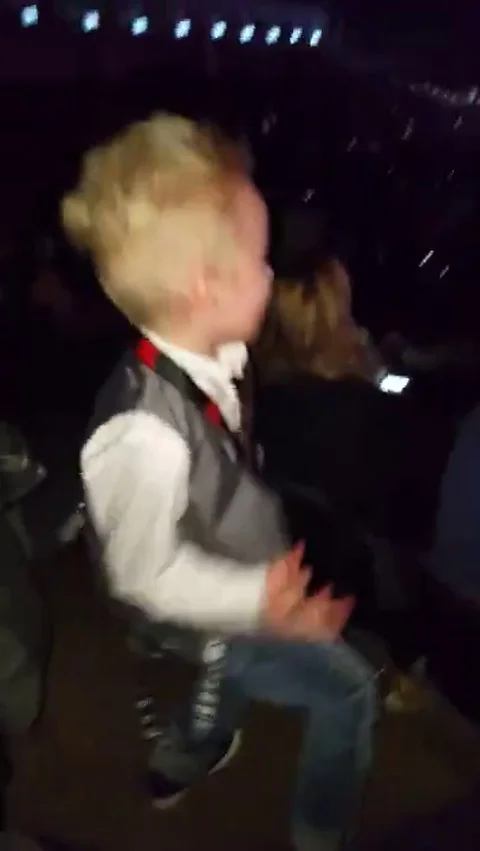 VV1193 Kids got X factor! Stock-Footage 129457206