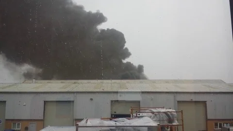 VV1208 Fire explosionin Astonfields Estate, Stafford Vidéo 129462627