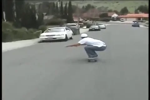 VV1493 Funny longboard crash Vidéo 129456223