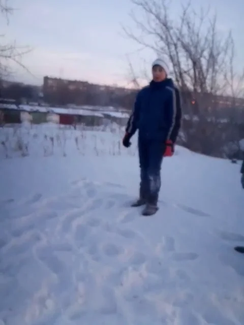 VV1728 Snow roll fail Stock-Footage 129828412