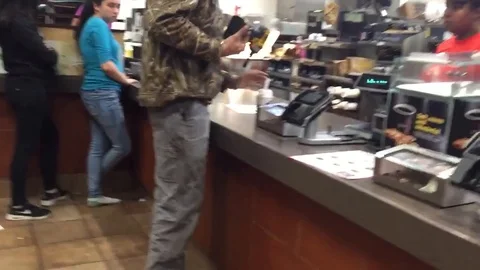 VV1752 When they dont mix your McFlurry enough Stockbeeldmateriaal 129403462