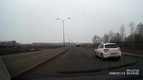 VV1933 Too close! Stock-Footage 129402791