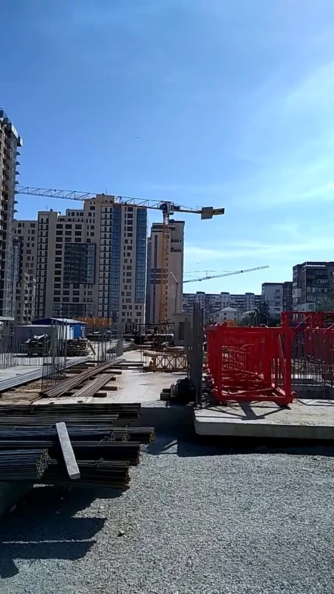 VV2424 Crane gets in a spin Vídeo Stock 129459429