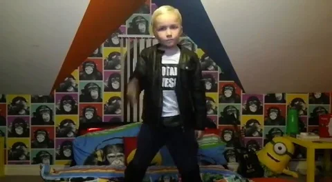 VV2583 Dancing boy got swagger Stock-Footage 129459186