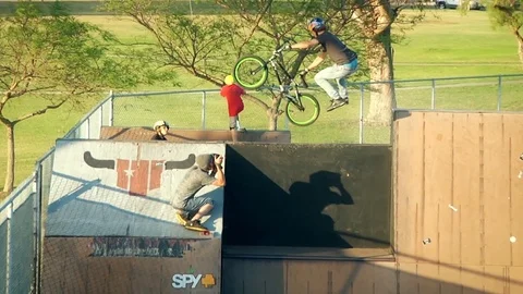 VV2632 Huge ramp fail Stock-Footage 129455586