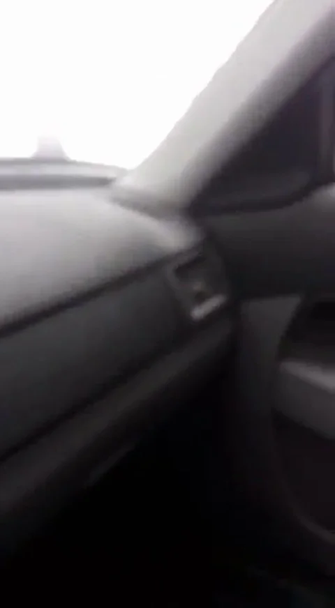 VV2884 Car air filter fail Stock-Footage 129455216