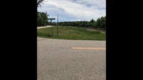 VV3132 How not to ride a quad Vídeo Stock 129456247