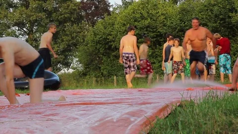 VV4 Fail. Man slides and smacks head Stock-Footage 129455290