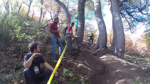 VV461 BMX flip over handlebars fail Vidéo 129455087