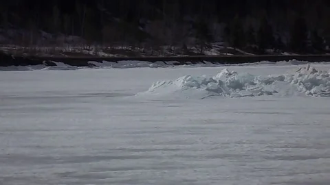 VV853 Ice Jam burst through river in Perth   Andover, Canada! 스톡 동영상 129455571